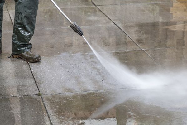 Cost of Concrete Power Washing in Lehigh Acres