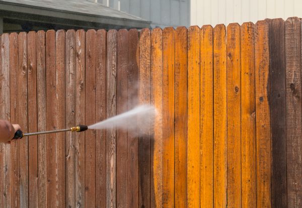 Cost of Fence Power Washing in Lehigh Acres