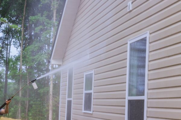 House Washing in Lehigh Acres