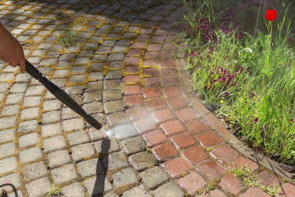 Cost of Walkway Cleaning Service in Lehigh Acres
