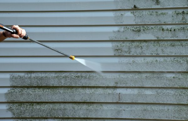 Cost of House Pressure Cleaning in Lehigh Acres
