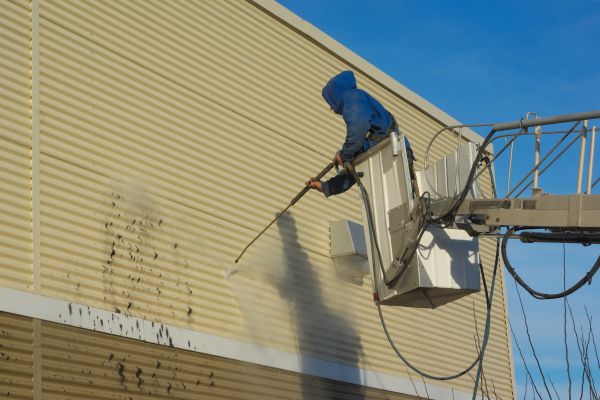 Commercial Exterior Cleaning Service