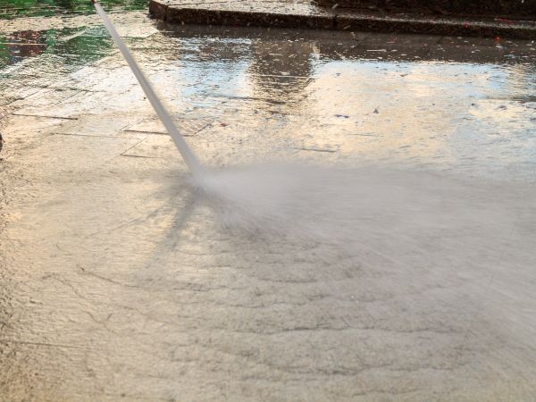 Cost of Pavement Cleaning Service in Lehigh Acres