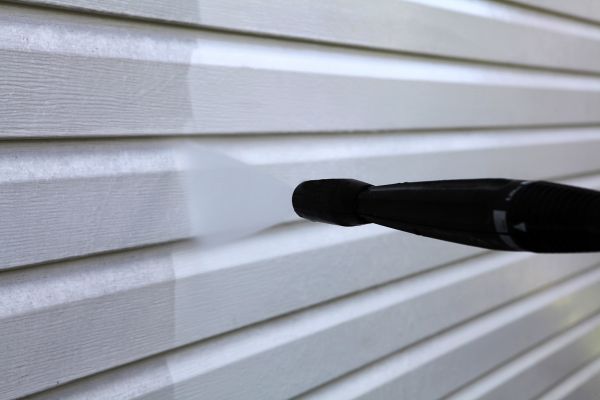 Cost of Condo Siding Power Washing in Lehigh Acres