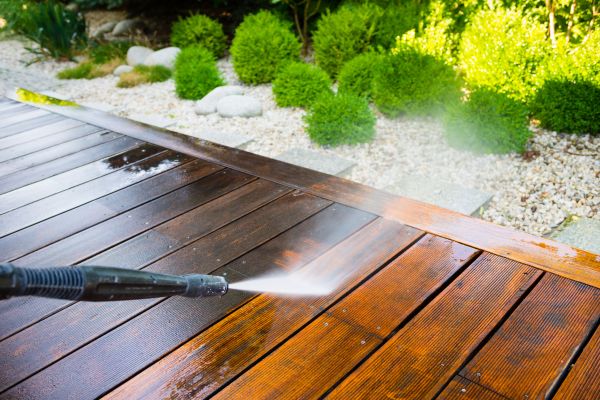 Cost of Deck Cleaning in Lehigh Acres